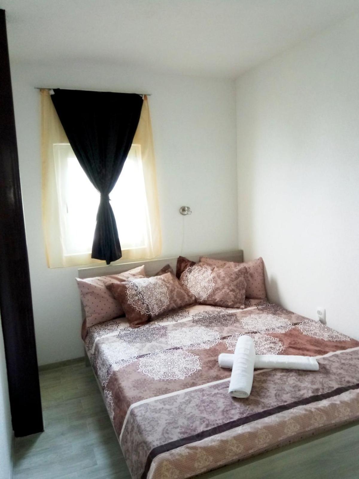 Royal View Apartments Струга Екстериор снимка