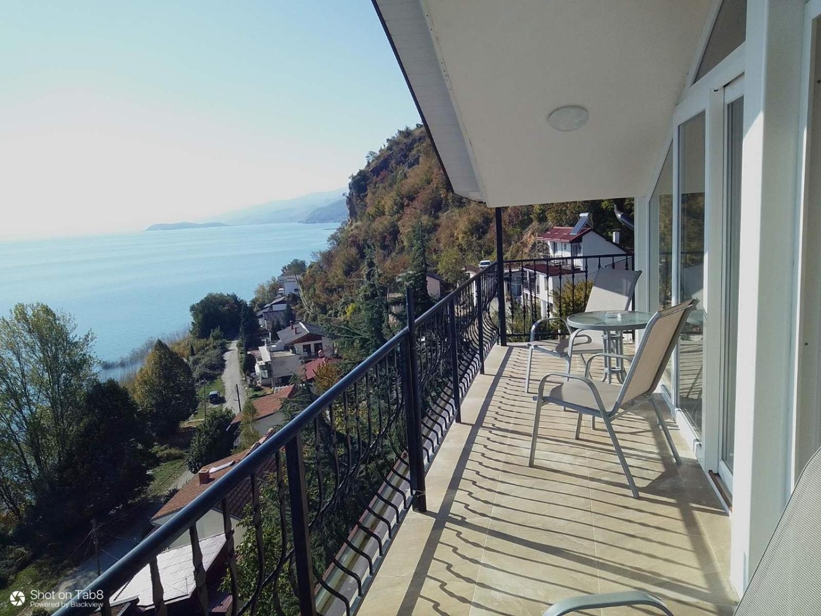 Royal View Apartments Струга Екстериор снимка