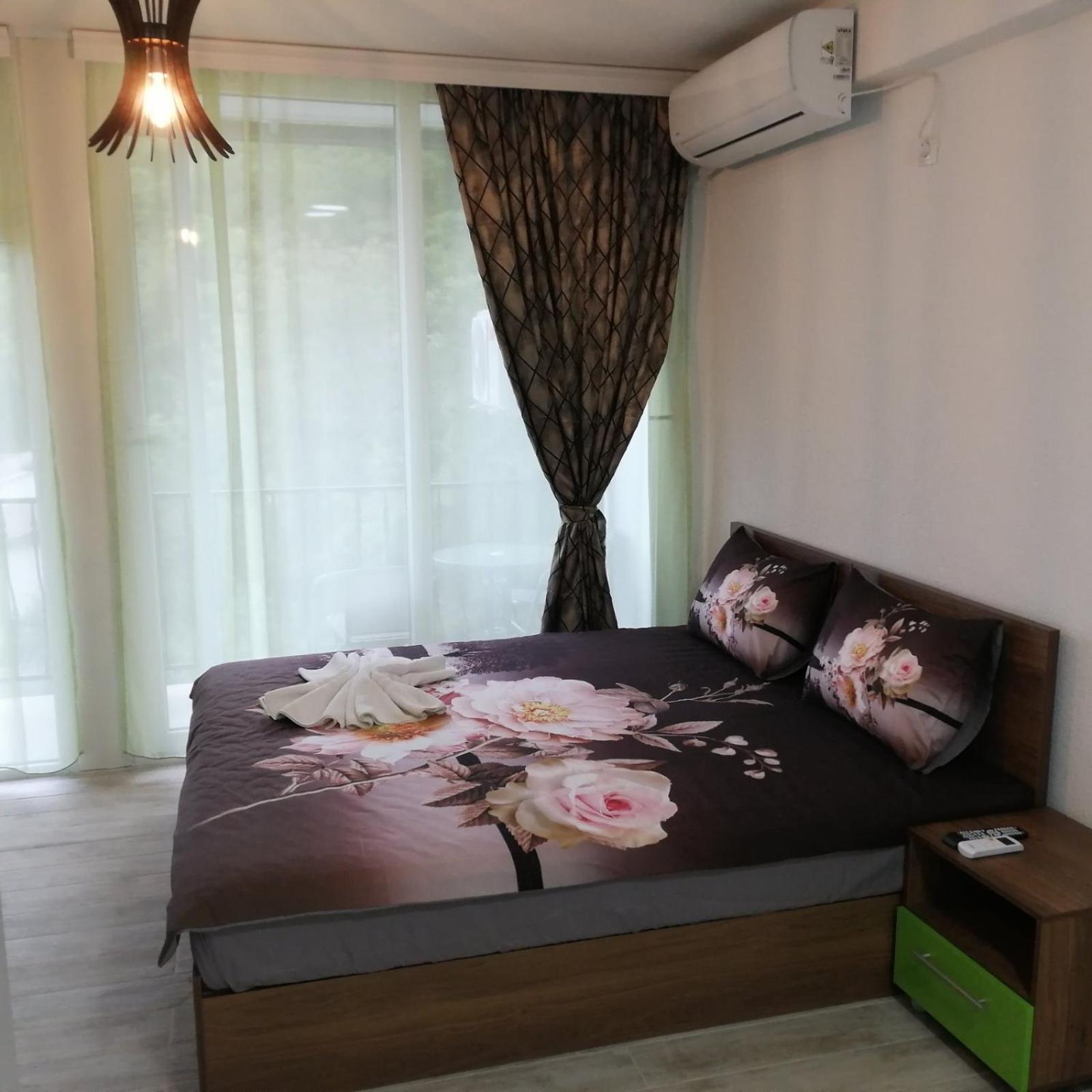 Royal View Apartments Струга Екстериор снимка